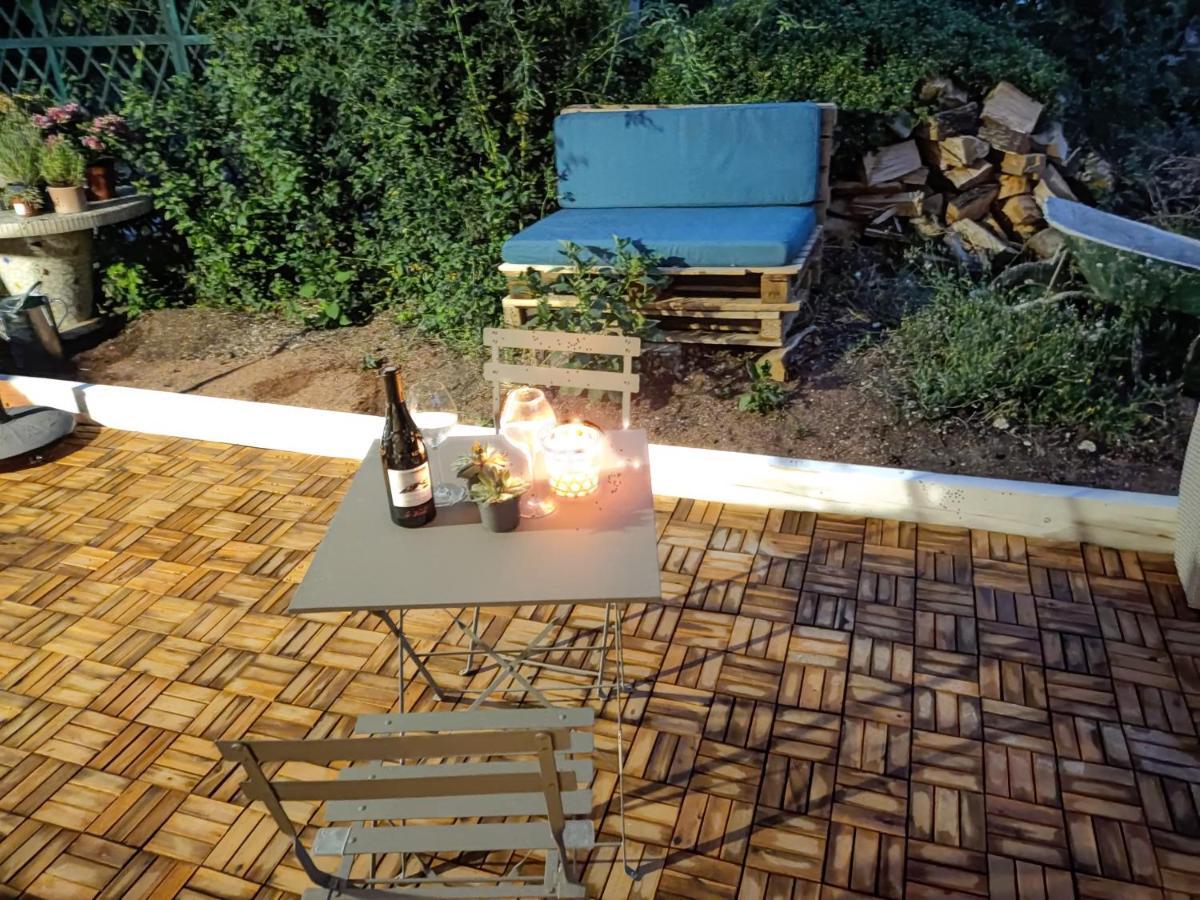 Superbe appartement avec jacuzzi avec jardin privé Lione Esterno foto